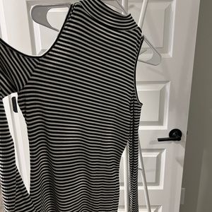 Gianni Bini Dress- Cold Shoulder LIKE NEW
